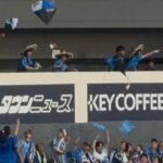 AKB48 ナイター試合中に菓子を投下横浜DeNAベイスターズ2025年6月17日埼玉西武ライオンズドリトス横浜スタジアム