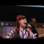 🎤南野陽子、まさかの歌詞ド忘れ⁉️衣装に苦笑「よりによって…」👗✨40周年ライブ初日が伝説に🔥【ファン驚愕】
