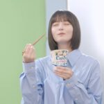 乃木坂46遠藤さくら、カップスター新商品食べ幸せな表情　賀喜遥香＆井上和とTVCM「カップスター ほたて塩 登場編」＋撮影舞台裏公開