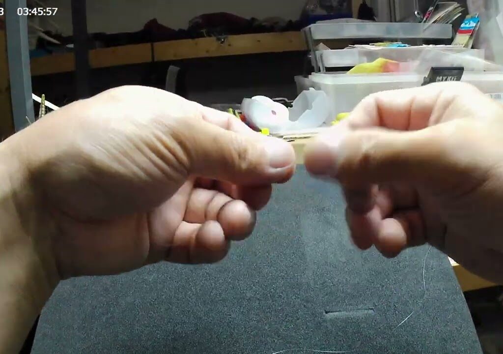 あゆ釣り仕掛け作り　移動式天上糸　その①　PE０．３号　全長４．５ｍ　鮎竿に接続するチチワ　ナイロン０．８号とPEラインの接続の巻