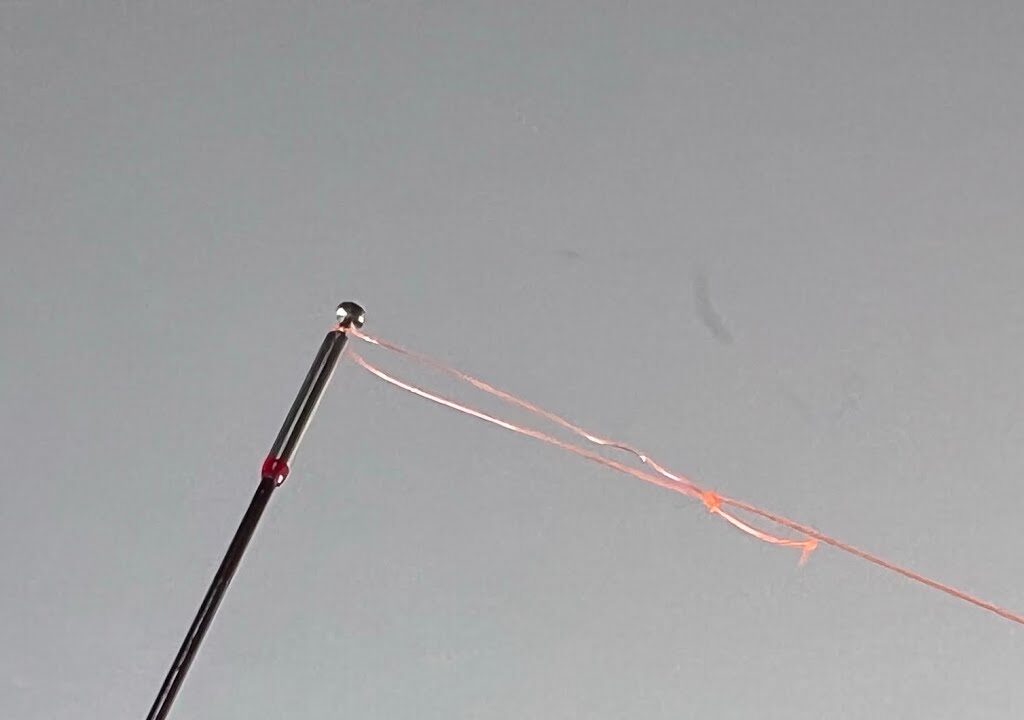 投げ縄結び(簡易版)(穂先に糸を結ぶ)