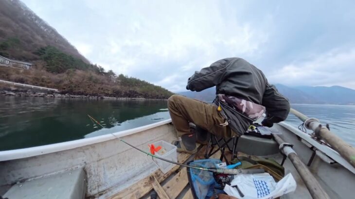 西湖でワカサギ釣り