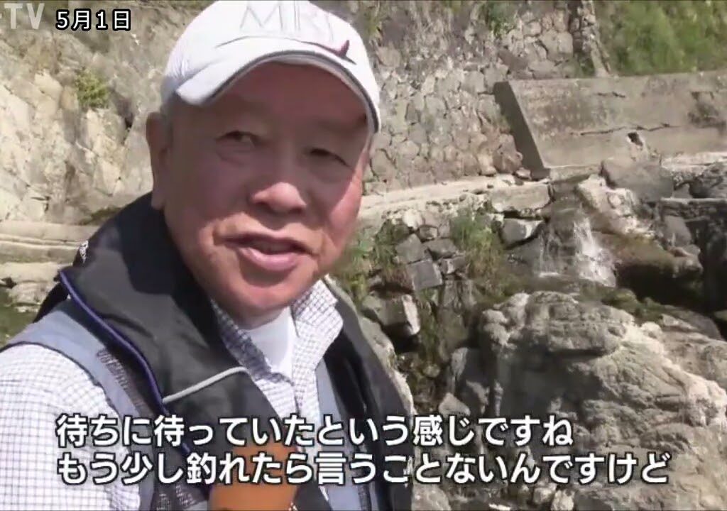 加東市の闘竜灘でアユ釣り解禁　朝から釣り客でにぎわう